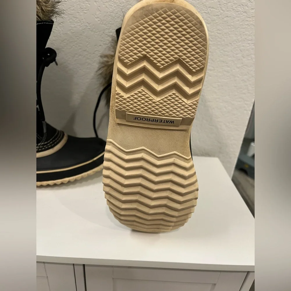 Sorel Joan of Artic waterproof boots - Picture 4 of 6